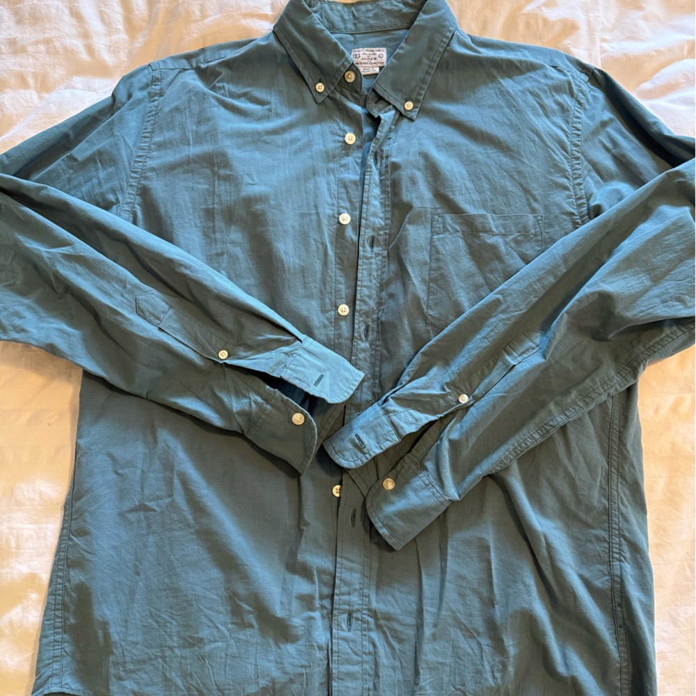 Men’s Lg button up shirt